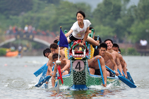 Image1: Dragon Boat Racing (1 images)