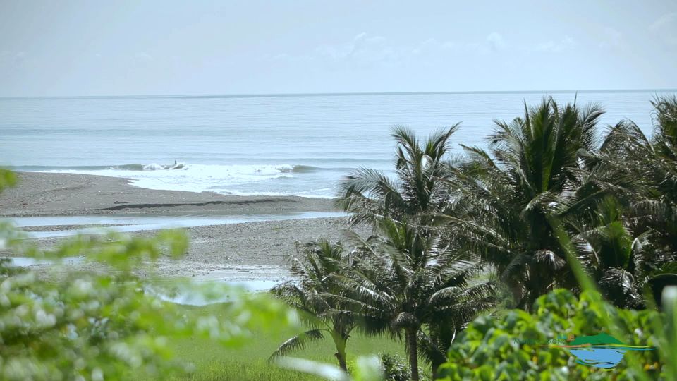  Beautiful Scenery under the Donghe Bridge: Donghe Tribe Microfilm