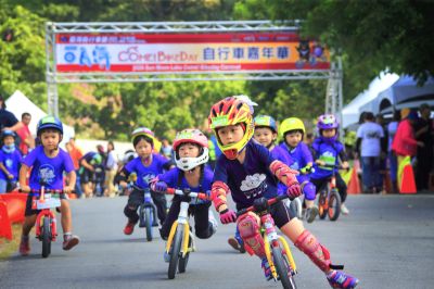  2020 Come! BikeDay and Sun Moon Lake Music & Fireworks Festival Photo Contest Winning Photos (Photos) 21 Excellence Award 08: Ye Shixian, Taking the Lead, Xiangshan