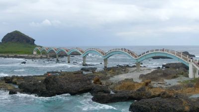 Qianmo Riding Track, Hualien–Taitung East Coast Mountain Road Eight-arched Bridge, Sanxiantai 02