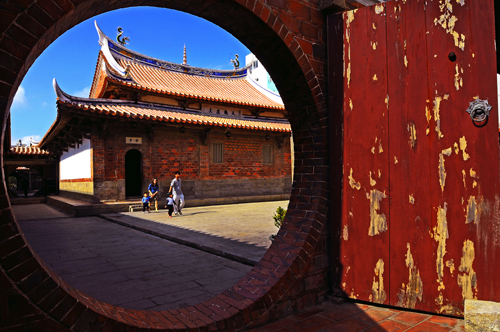  Beautiful Scenes of Lukang's Longshan Temple