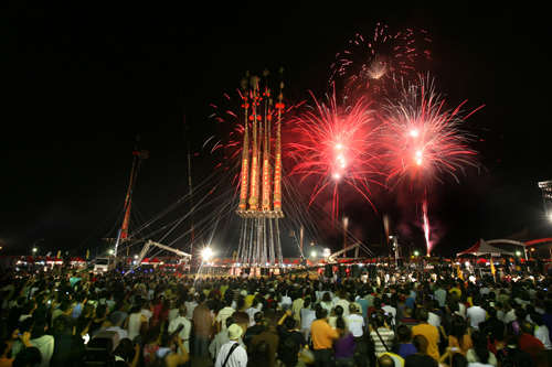  Beautiful Fireworks During the Ghost Festival
