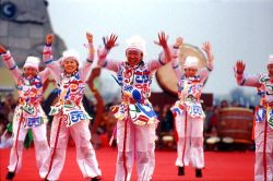  2005 Taiwan Lantern Festival- Japanese YOSAKOI SORAN Street Dance