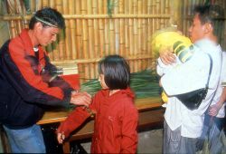  Binding grass in saixia festivity