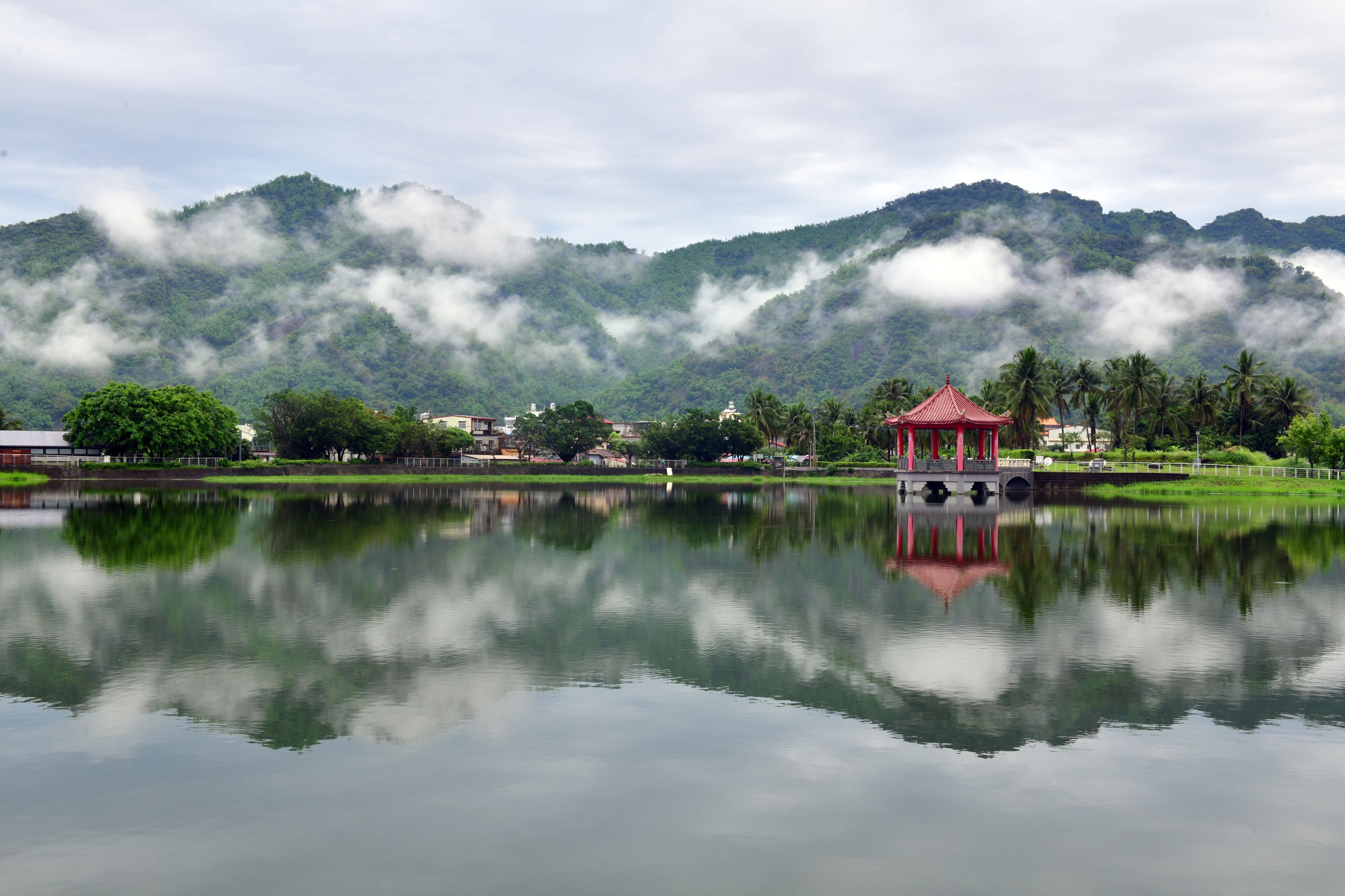  【Beauties of Taiwan-08】Where is this in Taiwan? 》Meinong Lake