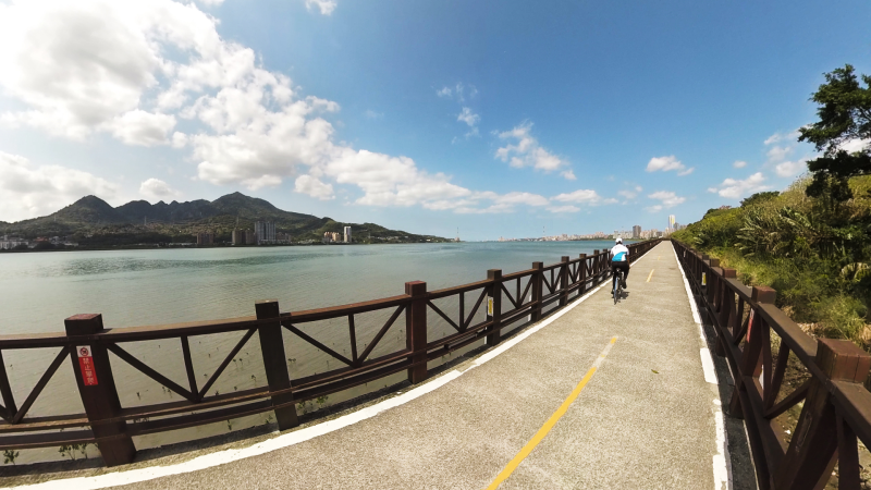 圖片1: VR影片攝製案照片《環遊》 台北 關渡自行車道 (共1張)