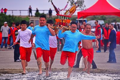 2019北觀國家風景區采風攝影徵件活動 [人文風情-佳作]衝!過火-潘丁榮