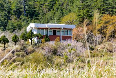  思源埡口建築物