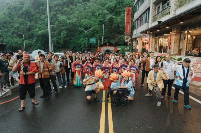  「2025西拉雅夏日好Chill」關子嶺夏日山車祭合照