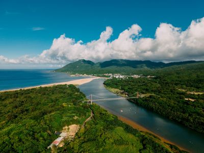  山海無垠‧東北角劇照-俯瞰福隆內河外海