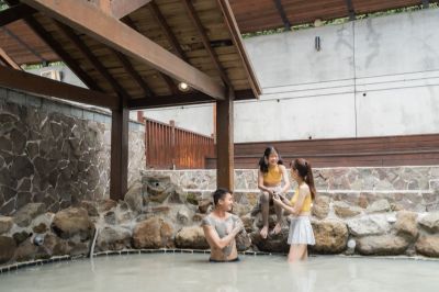  儷景溫泉會館大眾池