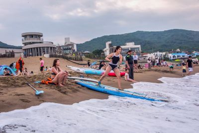 109年轄區景點攝影案 中角灣衝浪