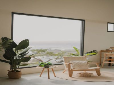  峭壁小屋(九號咖啡館)