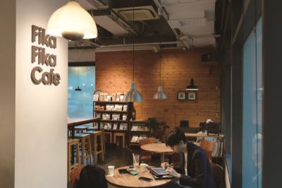 台灣觀光韓文雙月刊─2025.5月號 Fika Fika Cafe-店面