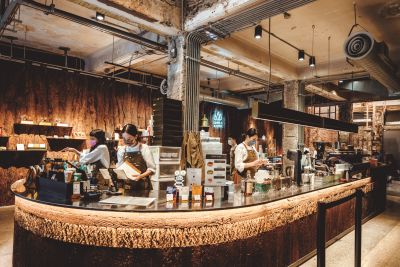 台灣觀光韓文雙月刊─2025.5月號 Simple Kaffa Flagship -店內環境