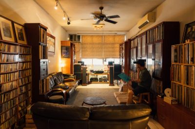 台灣觀光日文雙月刊─2025.9月號_南臺灣 艾比路唱片行 Abbey Road Record Store