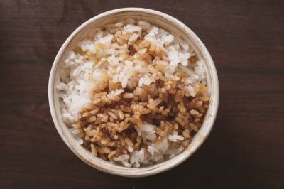 台灣觀光韓文雙月刊─2025.9月號 老牌張豬腳飯-滷汁米飯