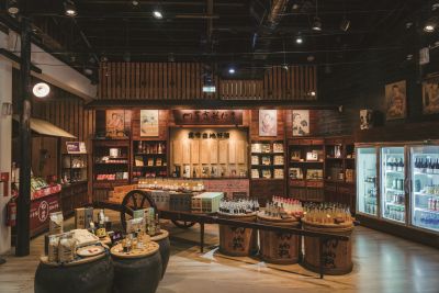台灣觀光韓文雙月刊─2025.9月號 霧峰農會酒莊-商店
