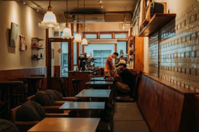 台灣觀光日文雙月刊─2026.01月號 店內景＿咖啡解方