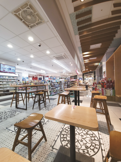 台灣觀光韓文雙月刊─2026.03月號 台北-7-ELEVEN 長星門市-內裝