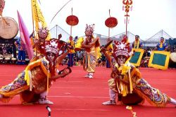  國民大戲班劇團表演-八家將