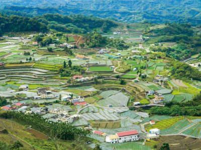  馬那邦山山頂俯瞰風景