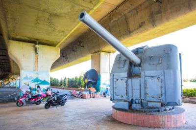  圳頭里軍史公園_5吋38倍單管砲