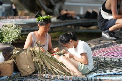  東海岸大地藝術節暨月光・海音樂會 創藝市集-花環編織體驗