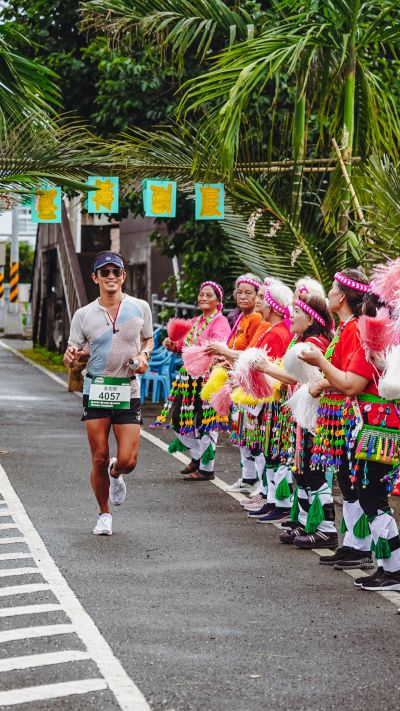 東海岸運動觀光活動─2023長濱雙浪金剛馬拉松 04馬拉松選手與部落加油團