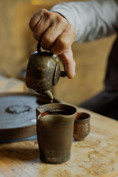 台灣觀光日文雙月刊─2025.3月號_封面故事:台灣茶_Part2茶山之旅_阿里山 牛伯伯茶塢