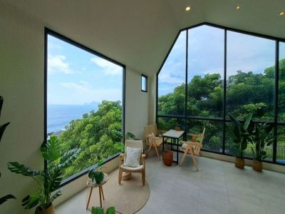  峭壁小屋(九號咖啡館)